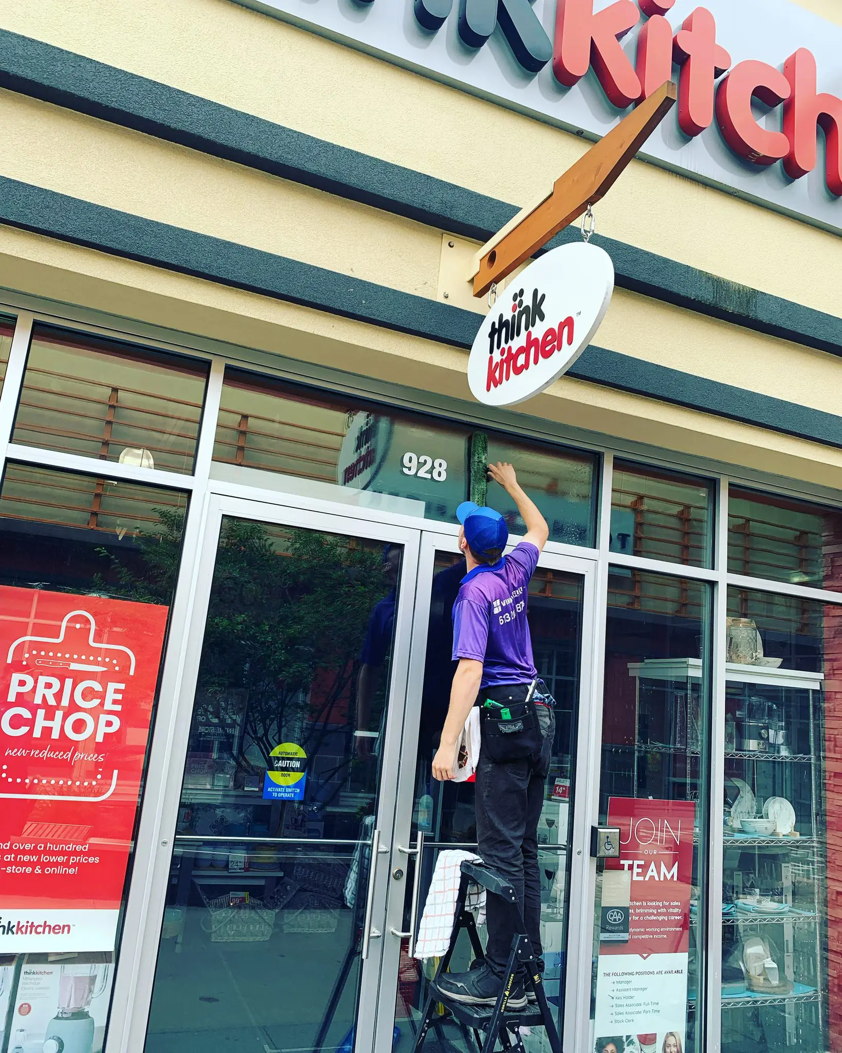 Window cleaning services Ottawa by WindowGuru in Ottawa