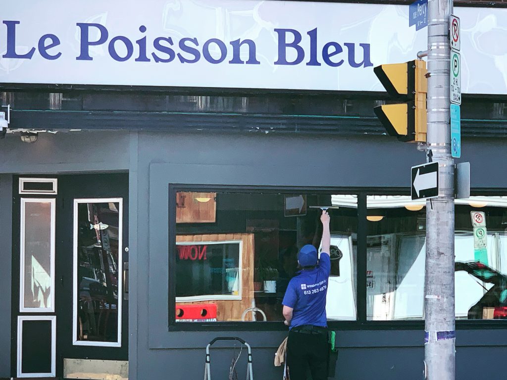 Commercial Window Cleaning in Ottawa: What Businesses Should Know Before Hiring a Company